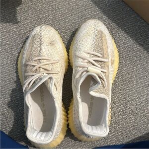 Yeezy 350 5.5 in Abez